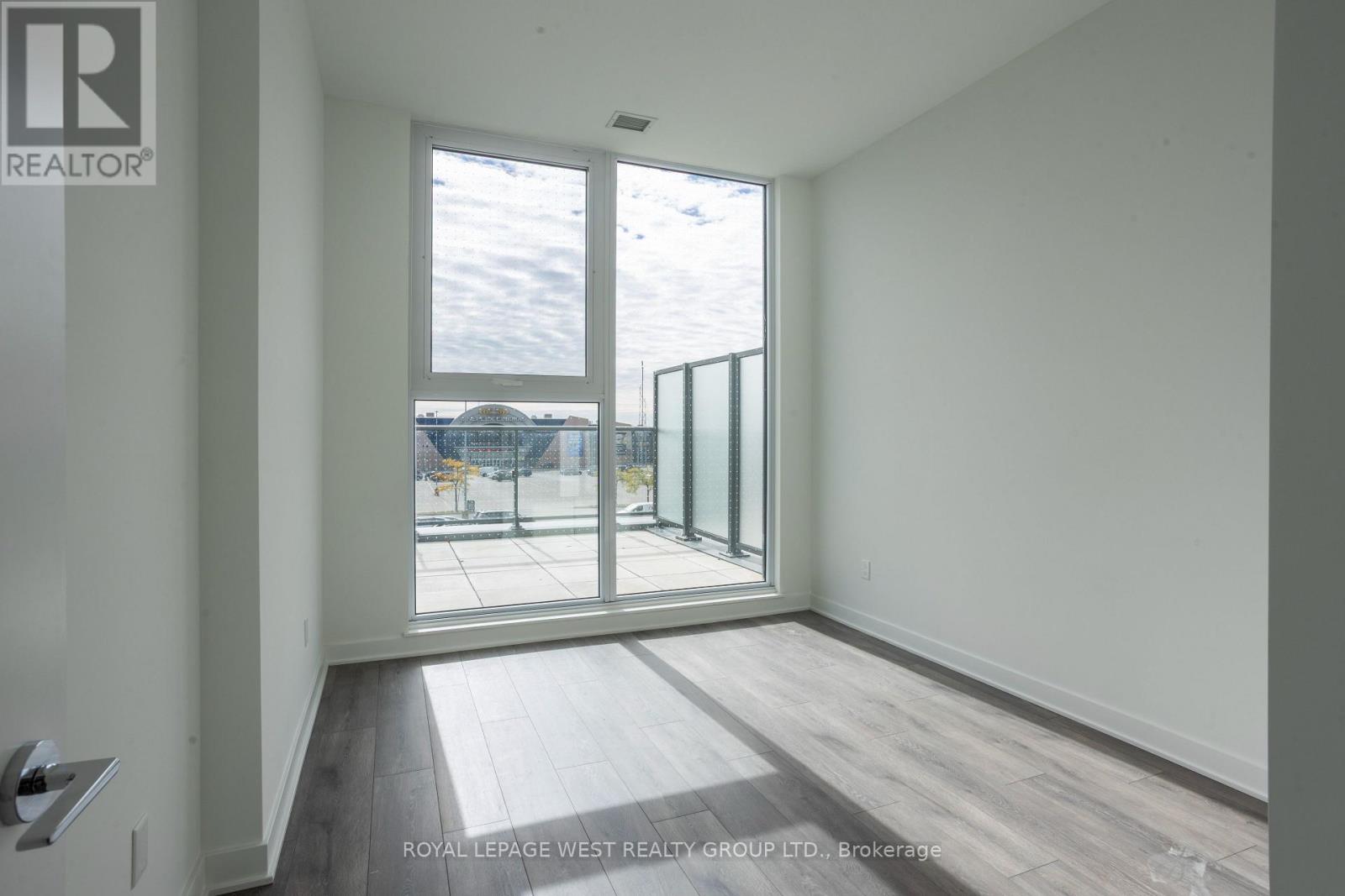 203 - 1007 The Queensway, Toronto, Ontario  M8Z 6C7 - Photo 5 - W12467397