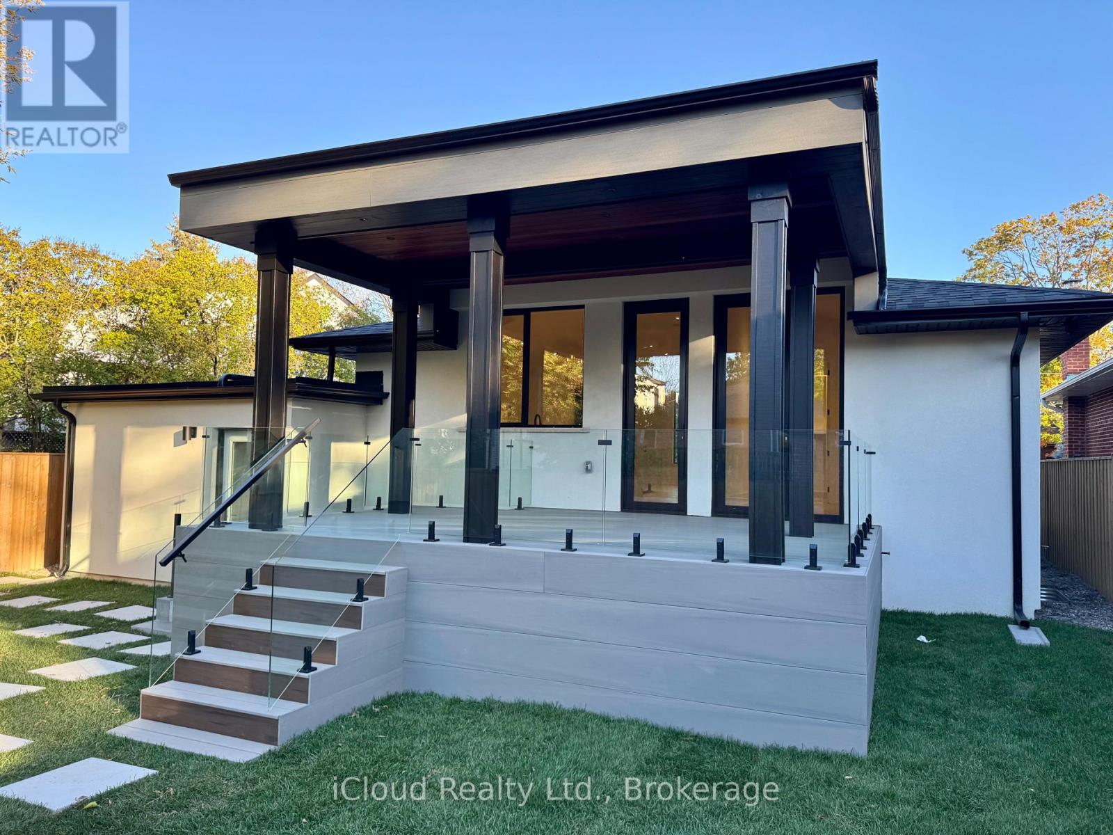 201 Troy Street, Mississauga, Ontario  L5G 1S9 - Photo 45 - W12467415