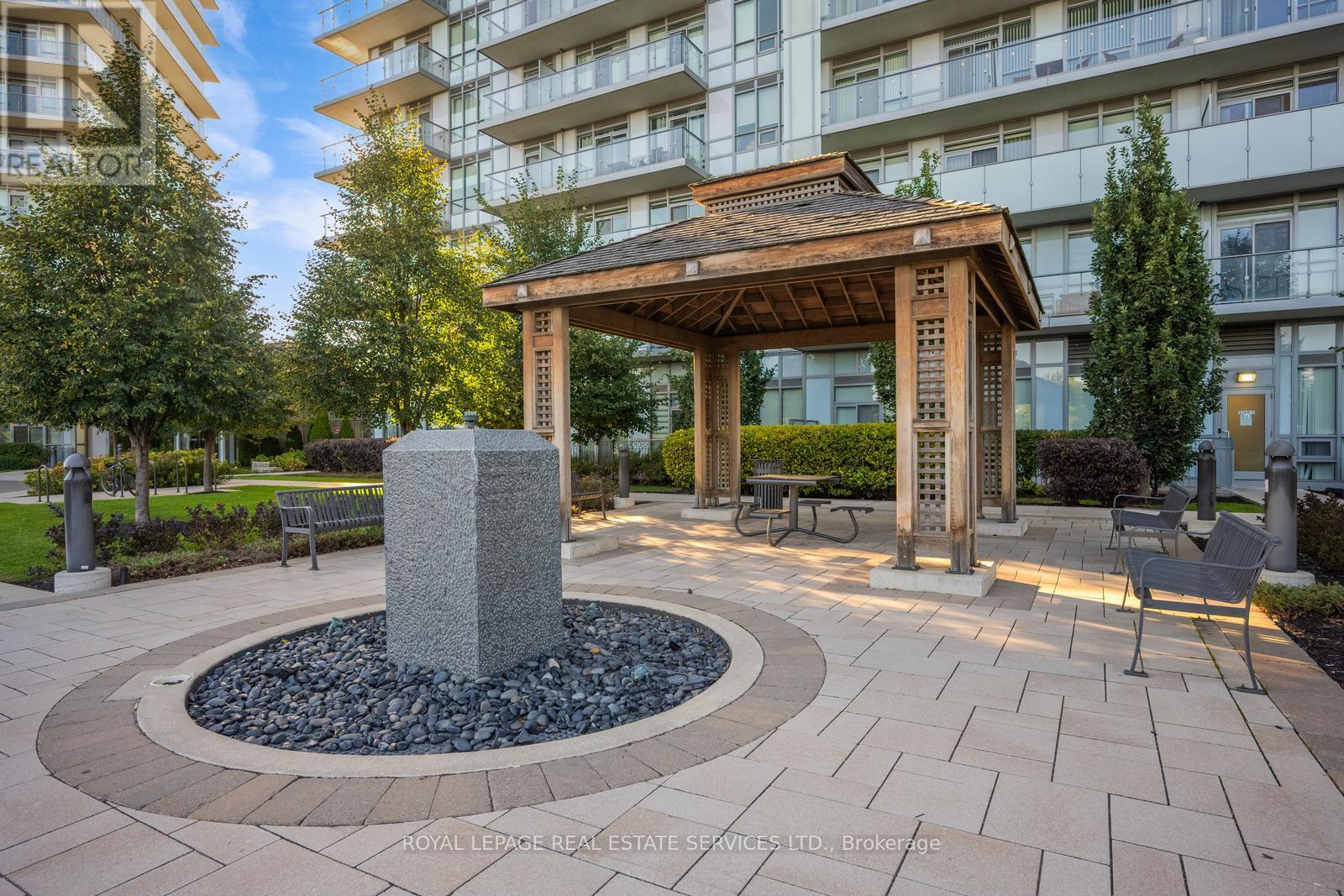 1010 - 4633 Glen Erin Drive, Mississauga, Ontario  L5M 0Y6 - Photo 2 - W12467422