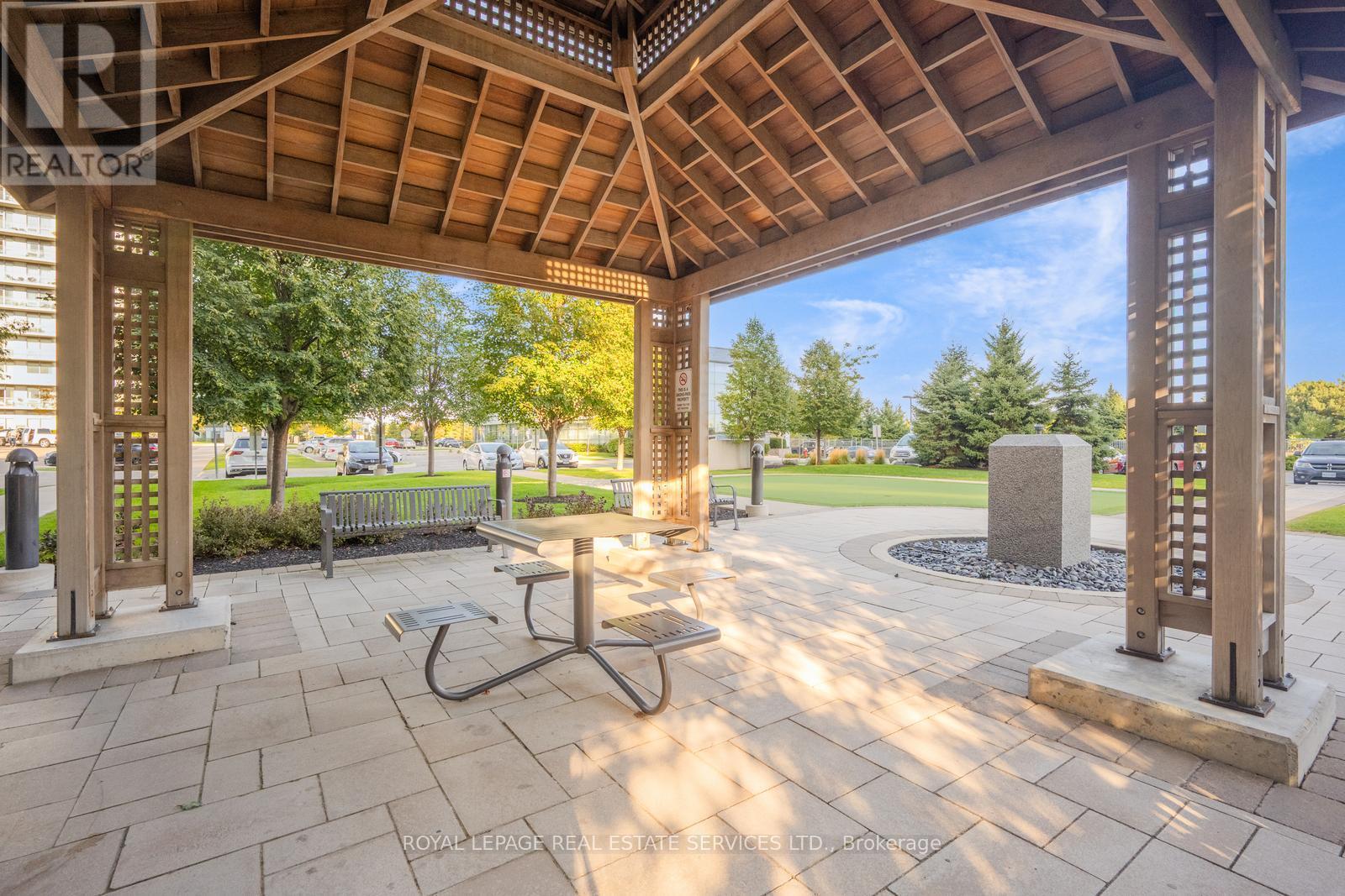 1010 - 4633 Glen Erin Drive, Mississauga, Ontario  L5M 0Y6 - Photo 3 - W12467422