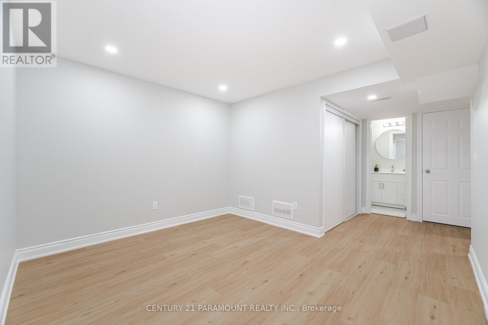 2159 Baronwood Drive, Oakville, Ontario  L6M 4S4 - Photo 31 - W12467427