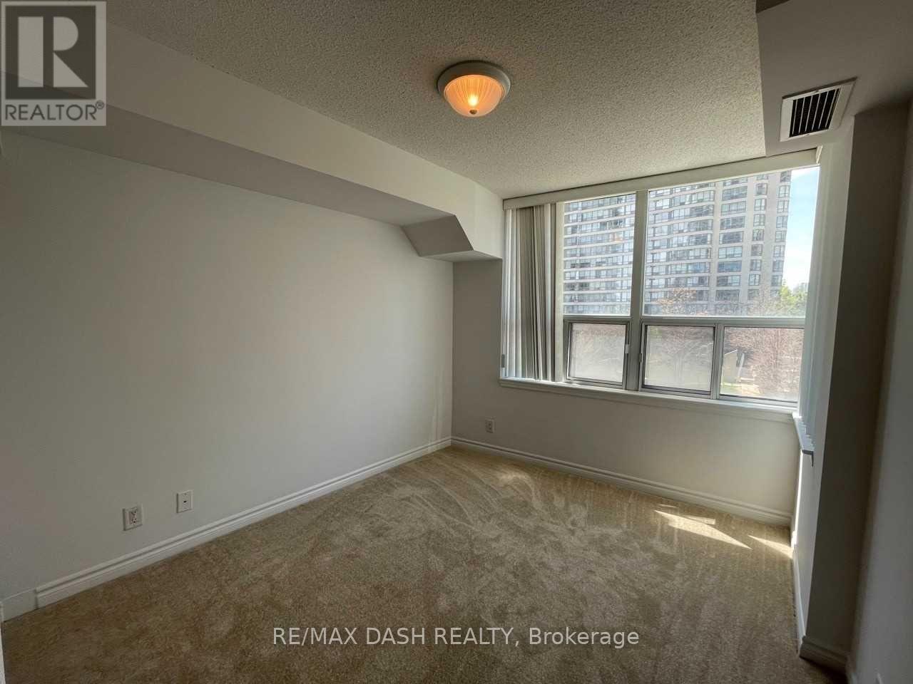 308 - 1 Elm Drive W, Mississauga, Ontario  L5B 4M1 - Photo 11 - W12467434