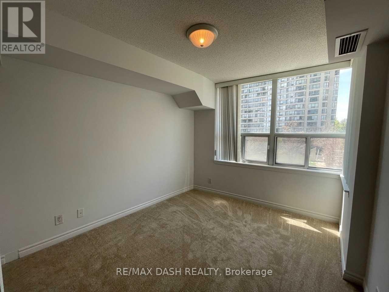 308 - 1 Elm Drive W, Mississauga, Ontario  L5B 4M1 - Photo 12 - W12467434