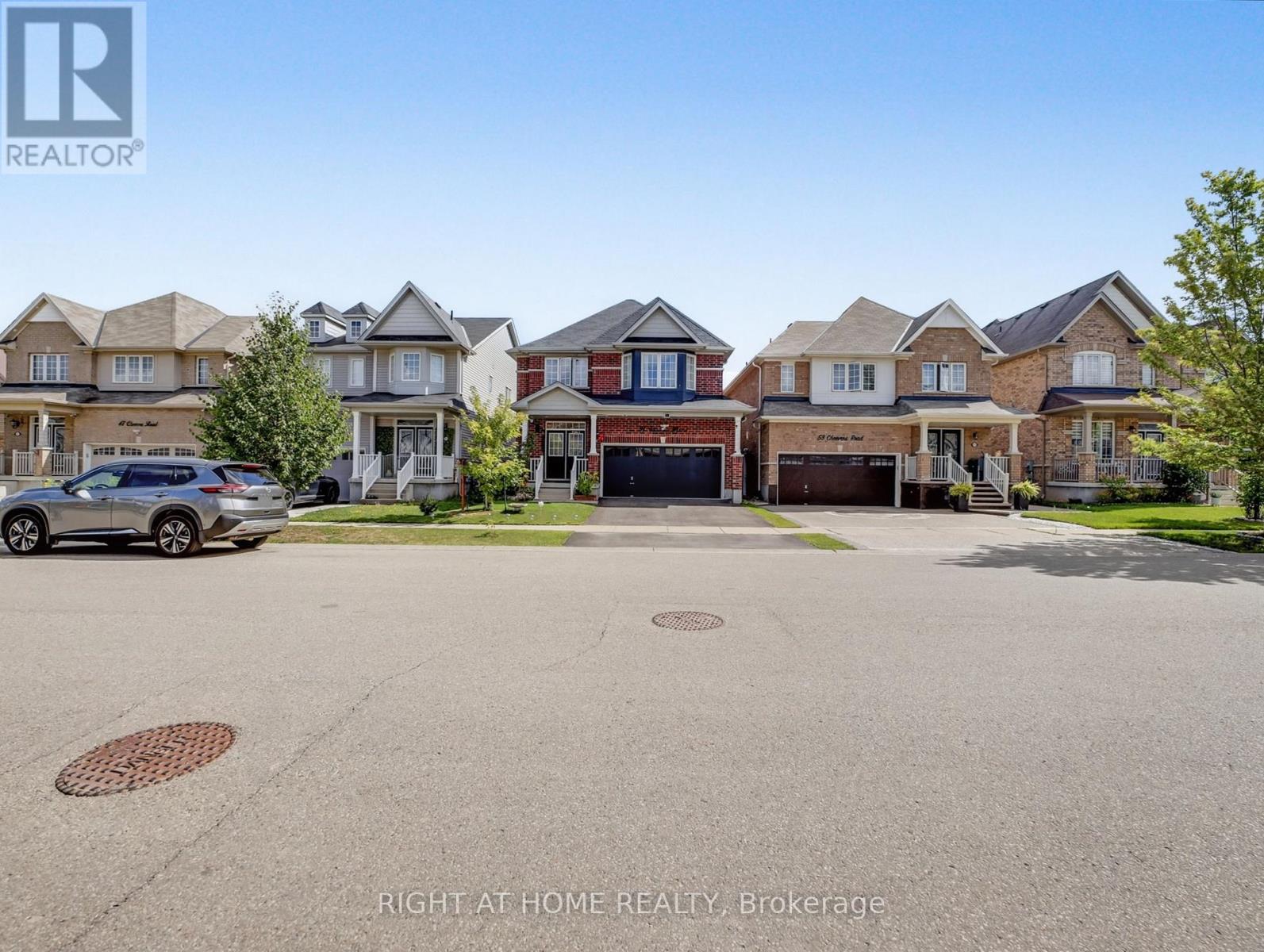 51 Cheevers Road, Brantford, Ontario  N3T 0K3 - Photo 3 - X12467419