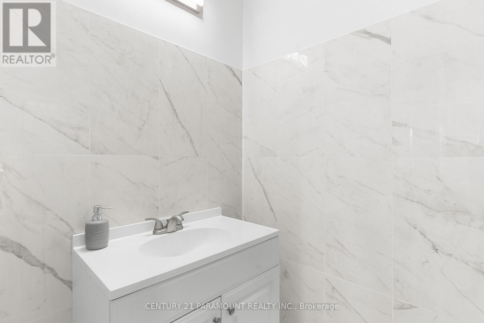 129 South Pelham Road, Welland, Ontario  L3B 5N8 - Photo 22 - X12467428