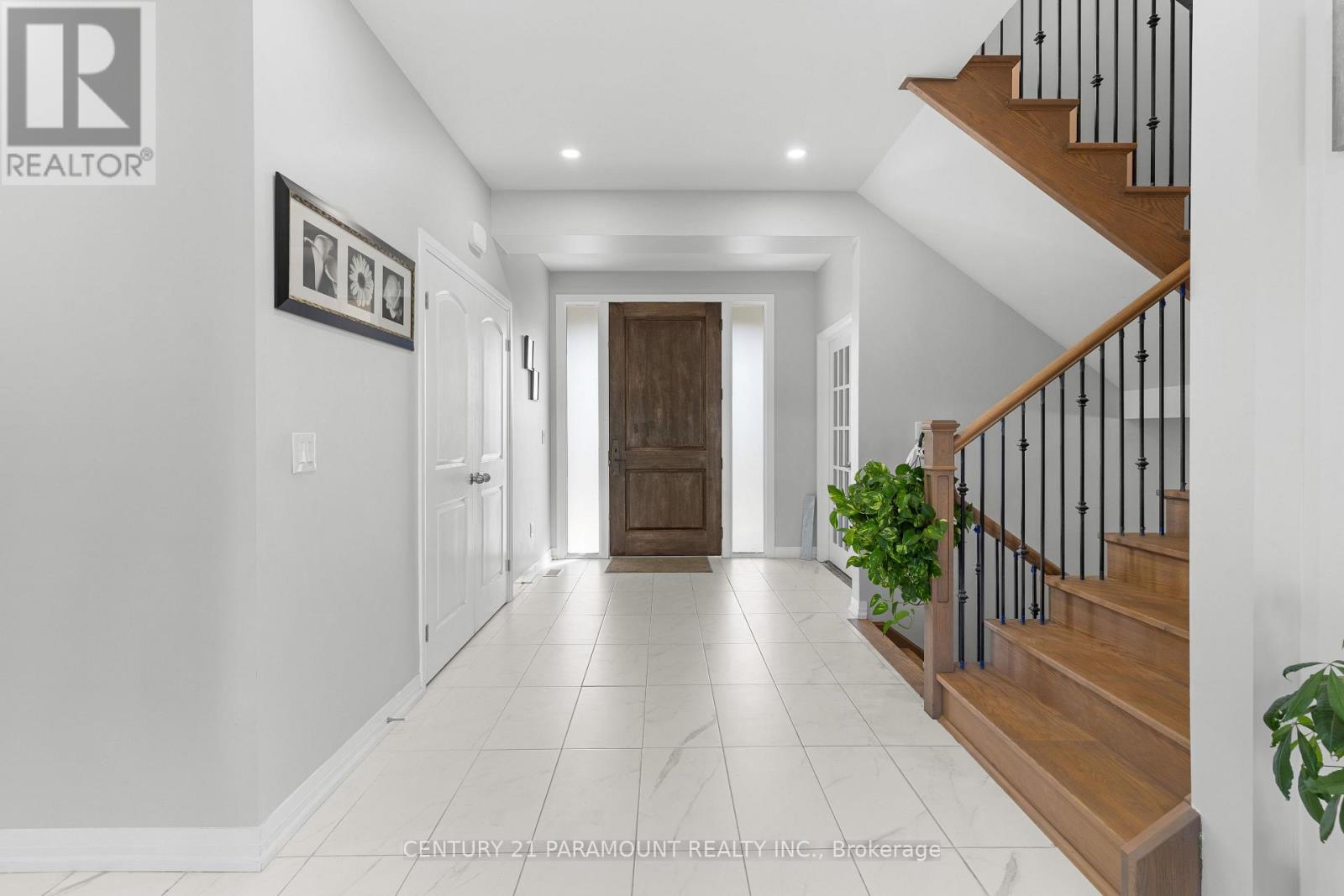 129 South Pelham Road, Welland, Ontario  L3B 5N8 - Photo 8 - X12467428