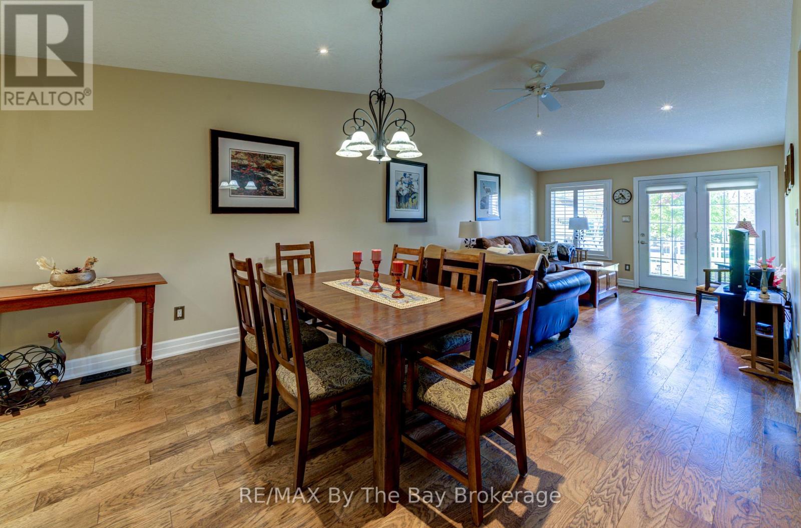 122 Greenway Drive, Wasaga Beach, Ontario  L9Z 0E6 - Photo 18 - S12467481
