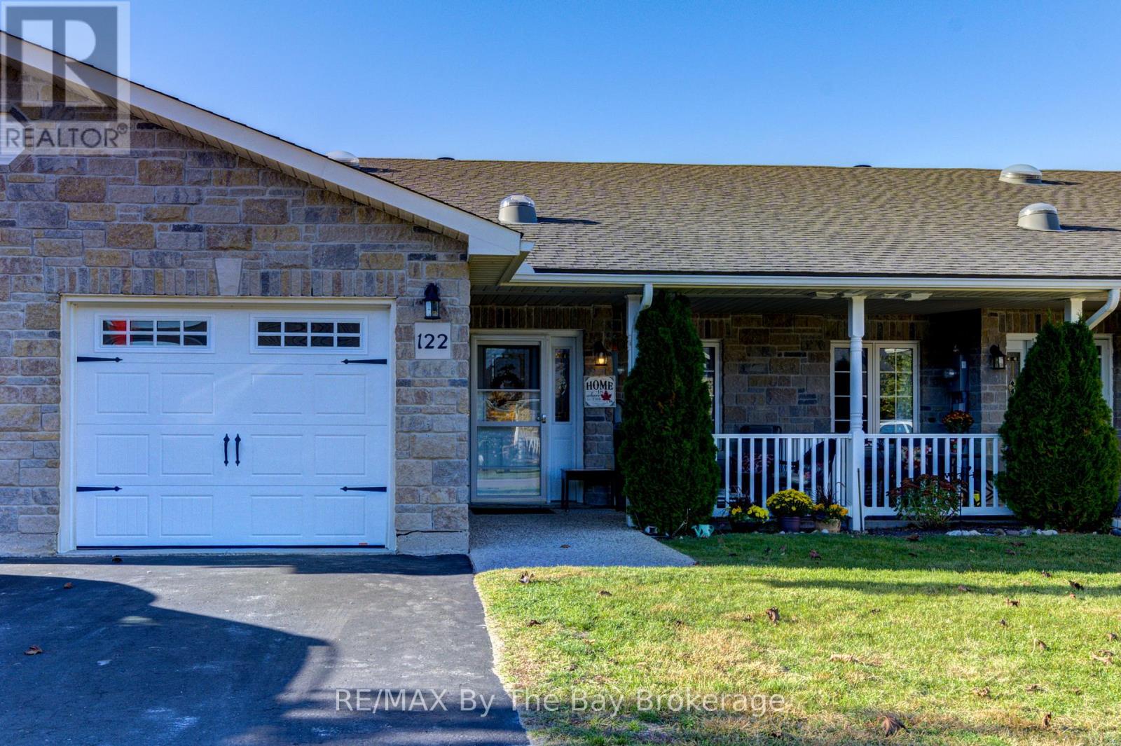 122 Greenway Drive, Wasaga Beach, Ontario  L9Z 0E6 - Photo 2 - S12467481