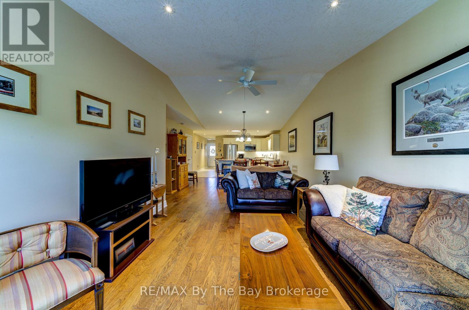 122 Greenway Drive, Wasaga Beach, Ontario  L9Z 0E6 - Photo 23 - S12467481
