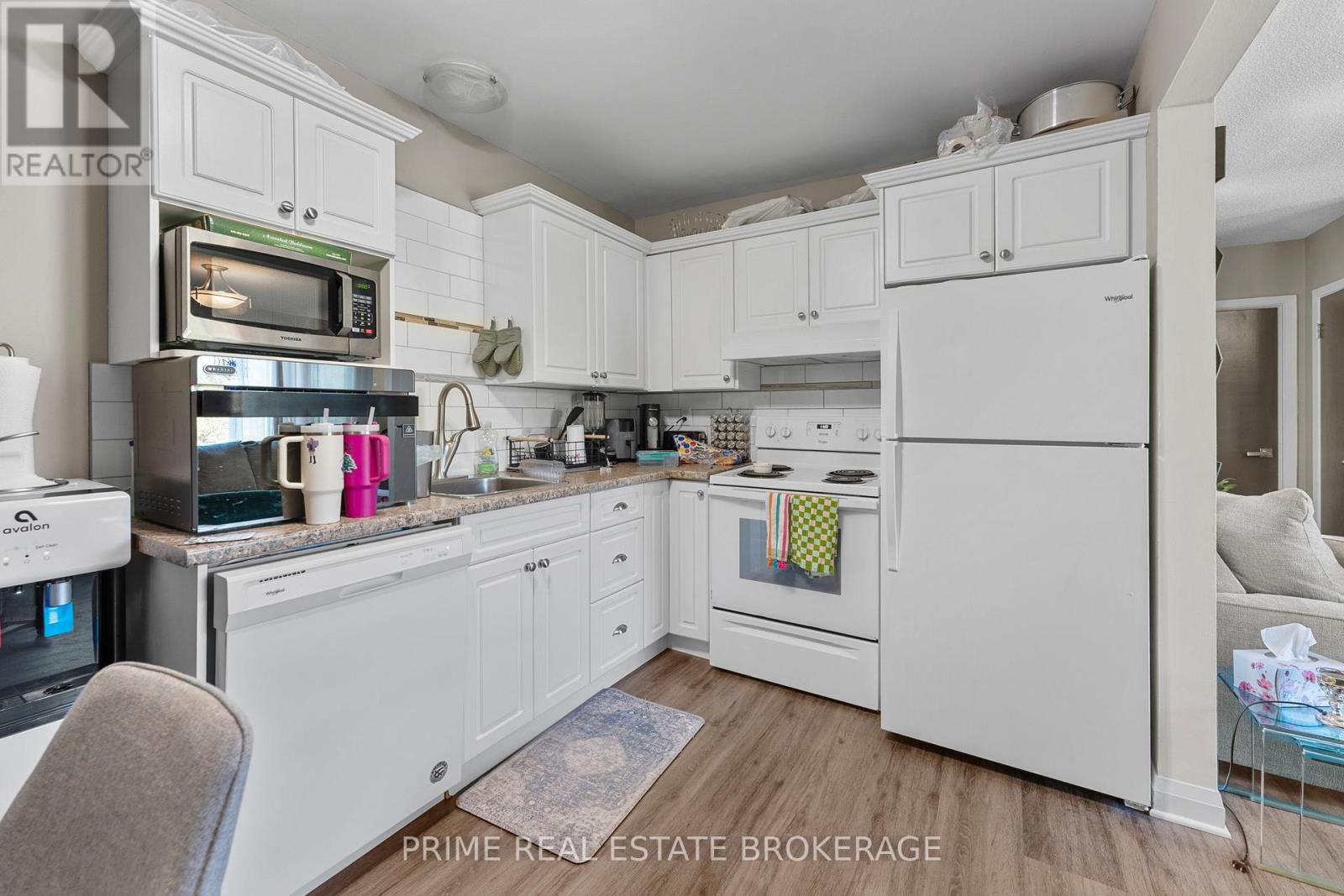 231 Greenwood Avenue, London South, Ontario  N6J 3G5 - Photo 19 - X12467479