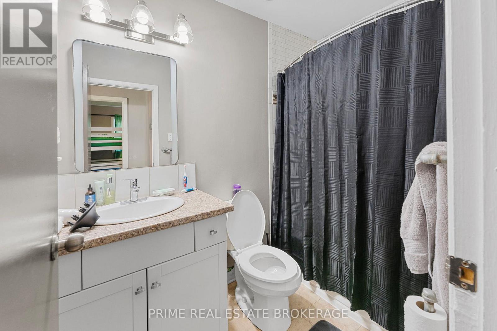 231 Greenwood Avenue, London South, Ontario  N6J 3G5 - Photo 23 - X12467479