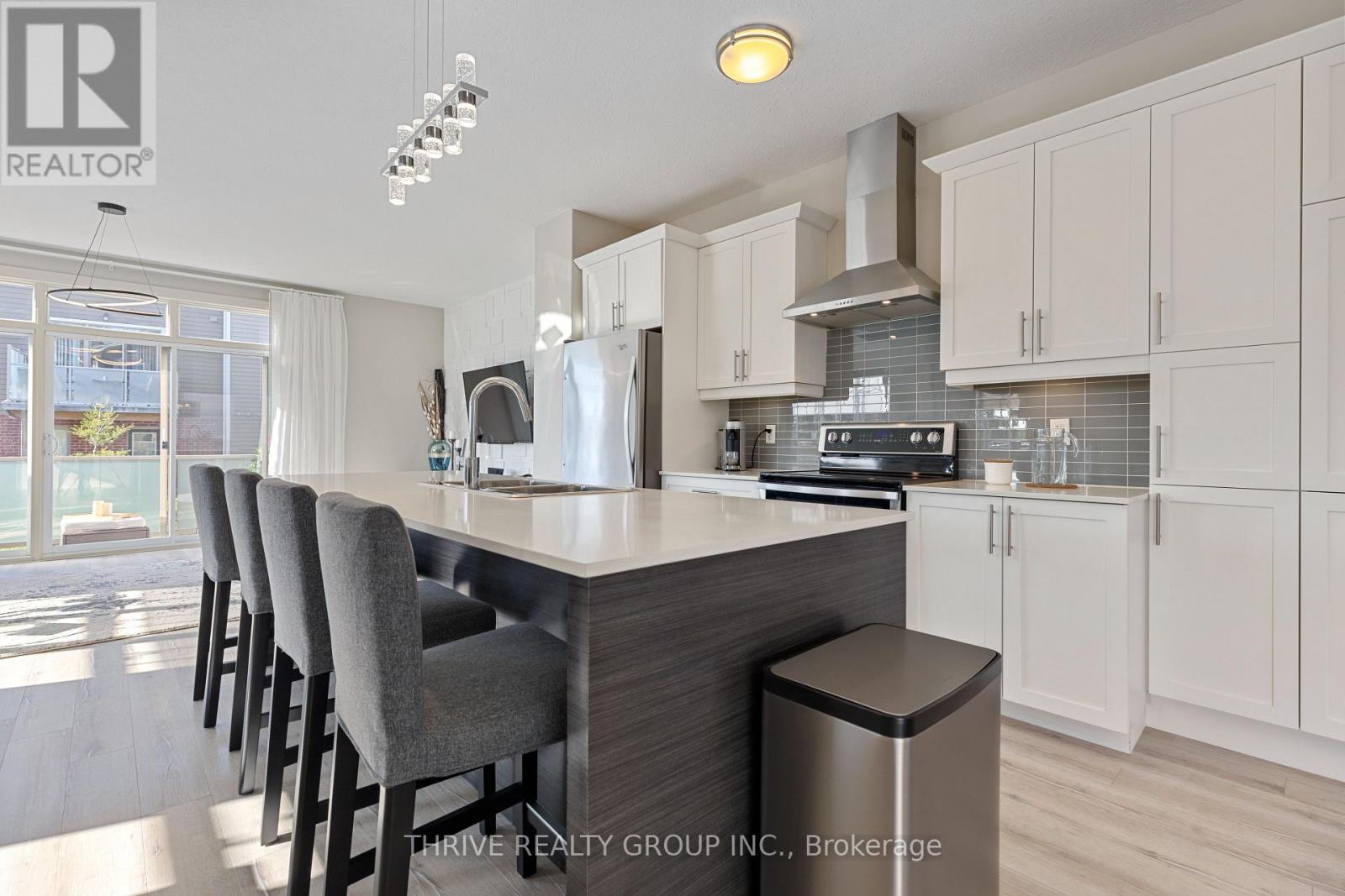 64 - 3025 Singleton Avenue, London South, Ontario  N6L 0E6 - Photo 4 - X12467492