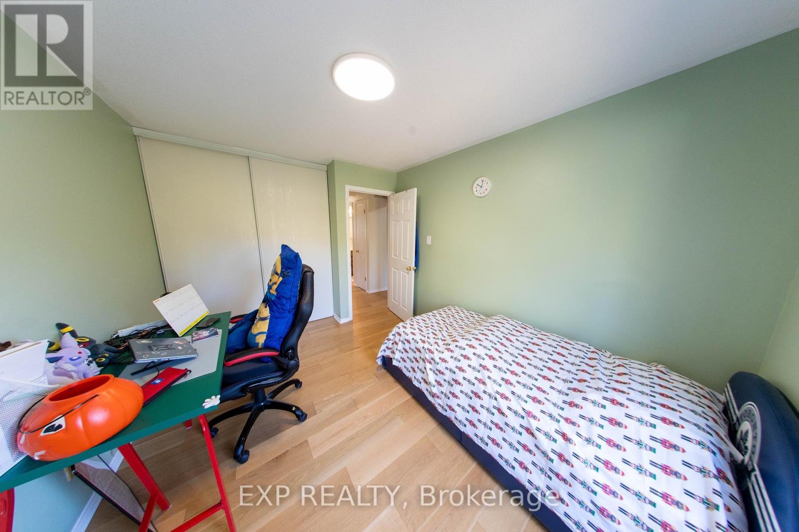 54 Sheppard's Glen Avenue, Ottawa, Ontario  K2M 2M9 - Photo 14 - X12467474