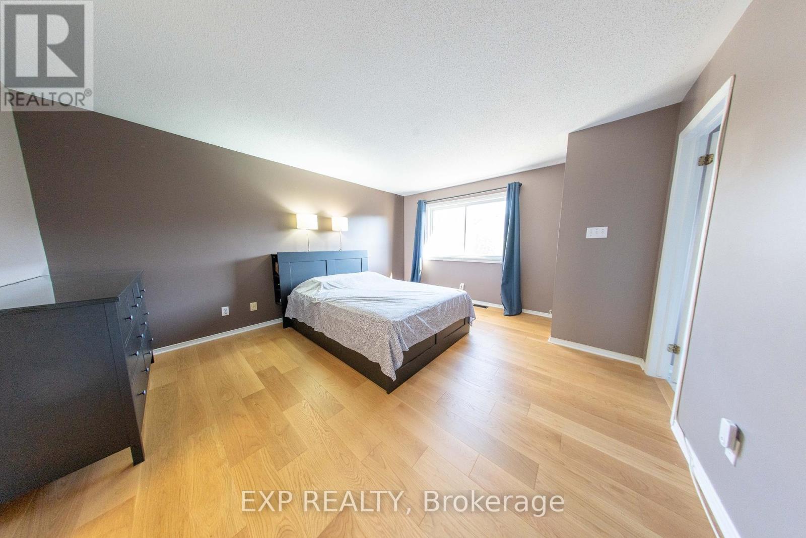 54 Sheppard's Glen Avenue, Ottawa, Ontario  K2M 2M9 - Photo 19 - X12467474