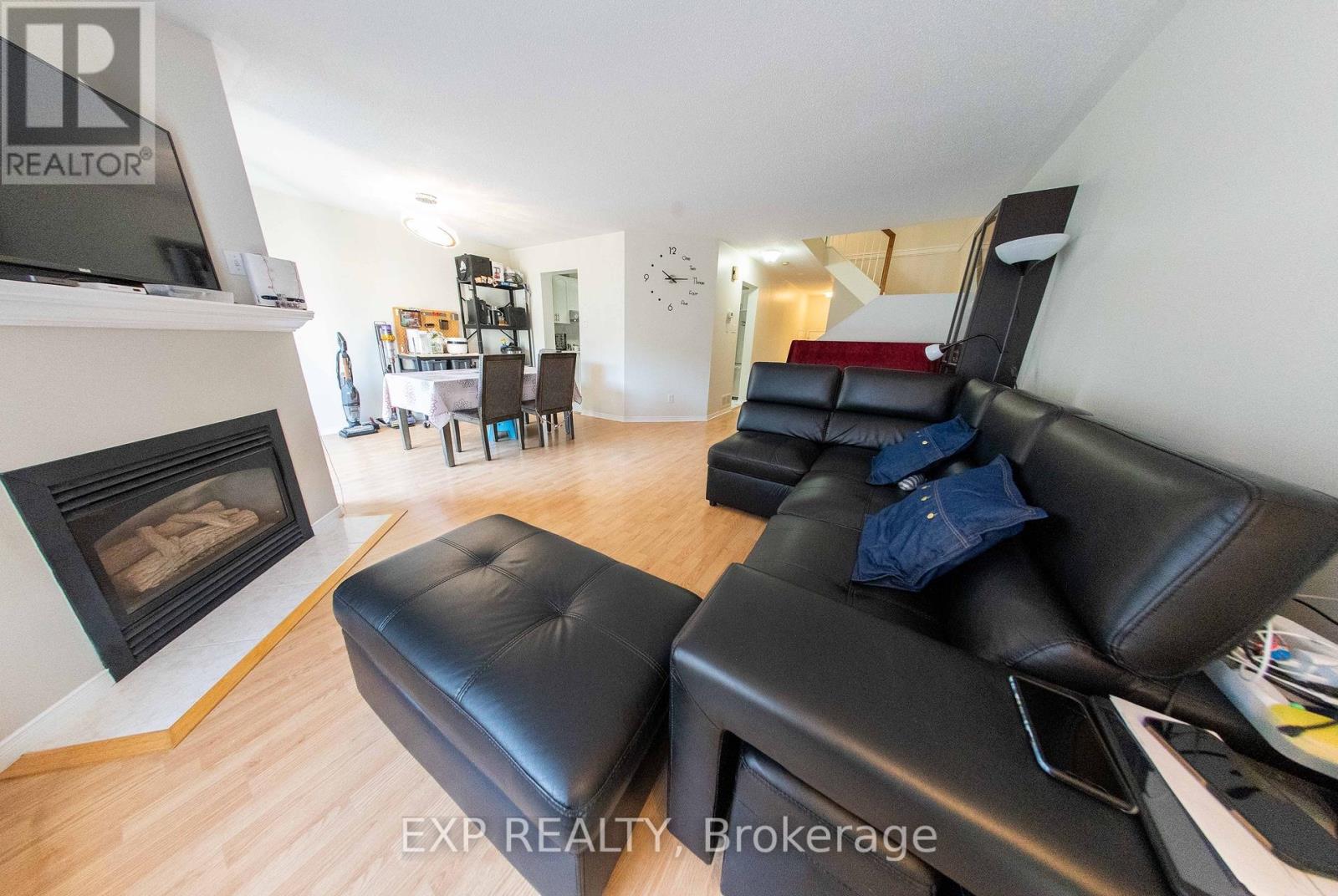 54 Sheppard's Glen Avenue, Ottawa, Ontario  K2M 2M9 - Photo 6 - X12467474