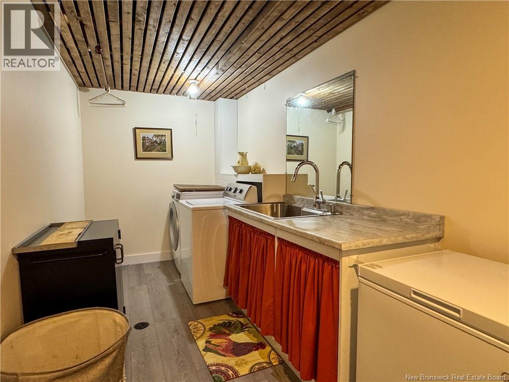 1725 Lilac, Bathurst, New Brunswick  E2A 5Z6 - Photo 23 - NB128458