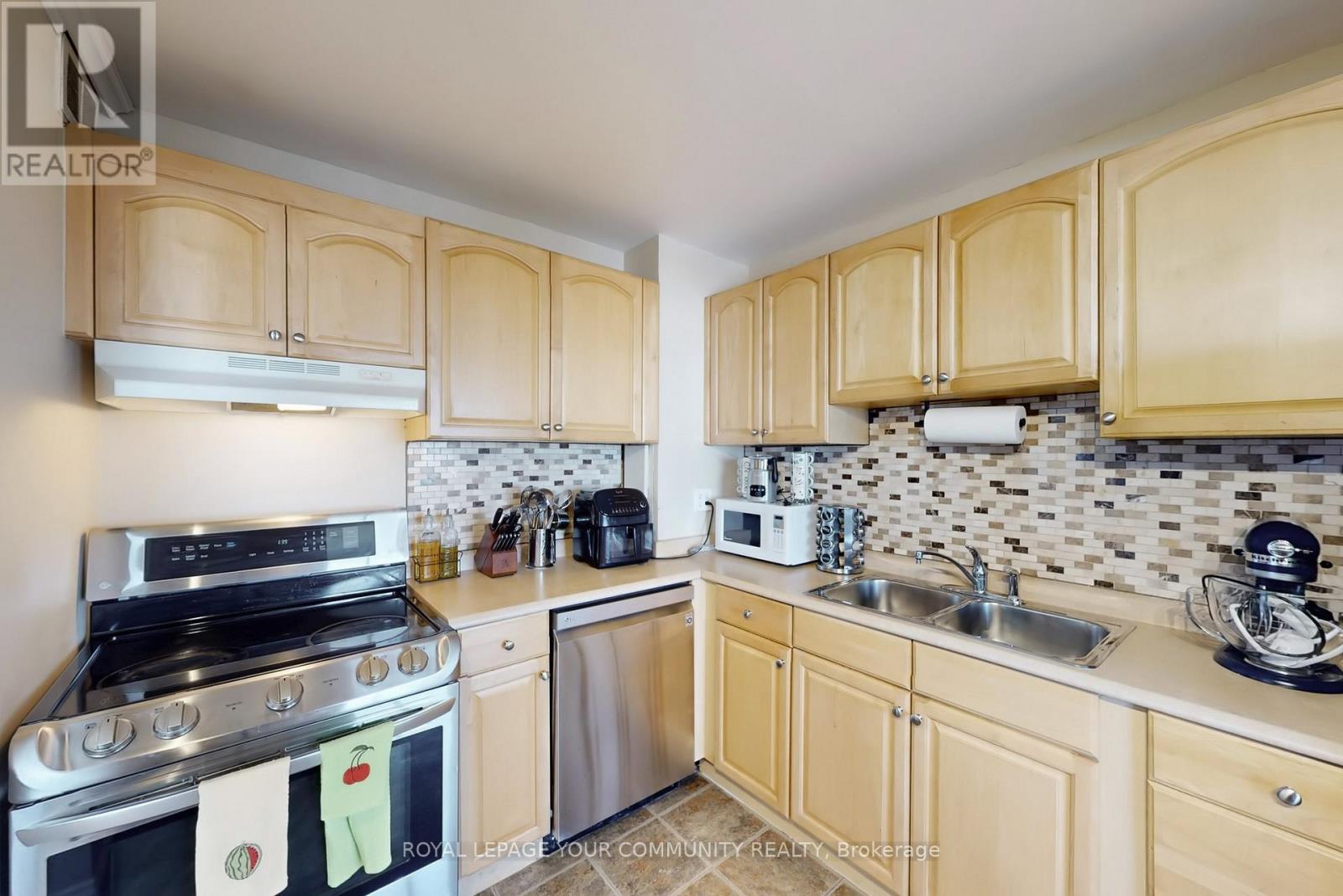 2108 - 735 Don Mills Road, Toronto, Ontario  M3C 1T1 - Photo 14 - C12467488
