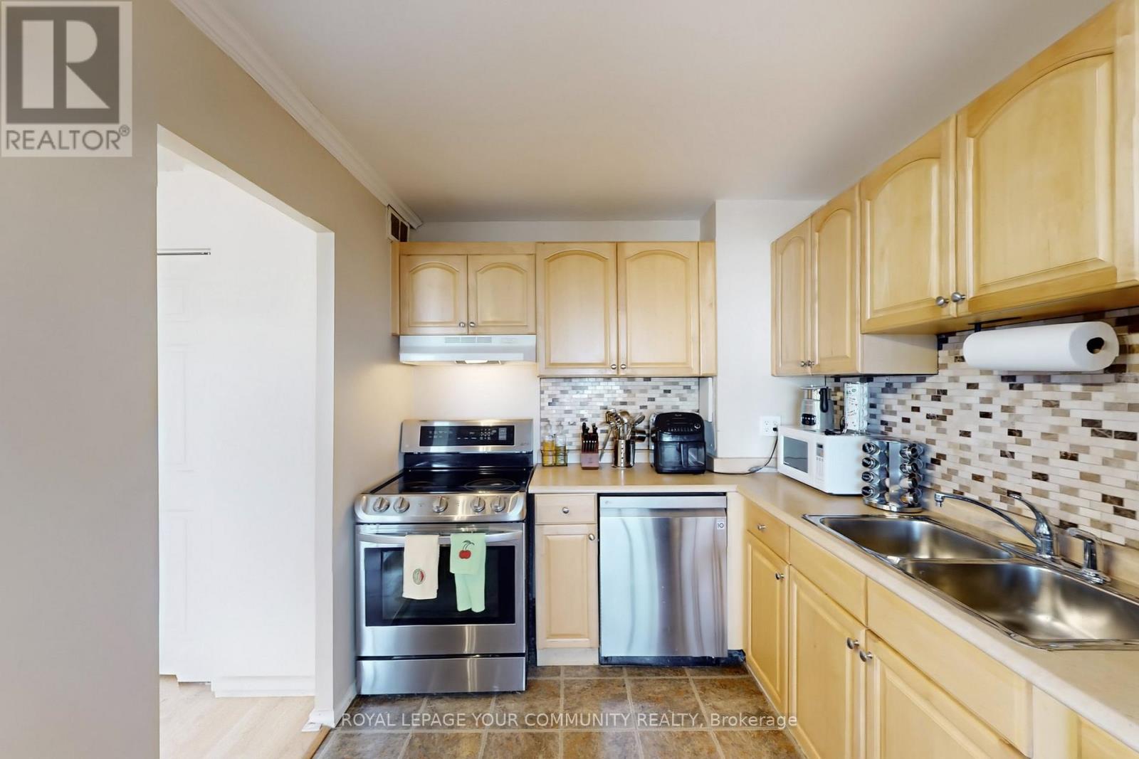 2108 - 735 Don Mills Road, Toronto, Ontario  M3C 1T1 - Photo 16 - C12467488