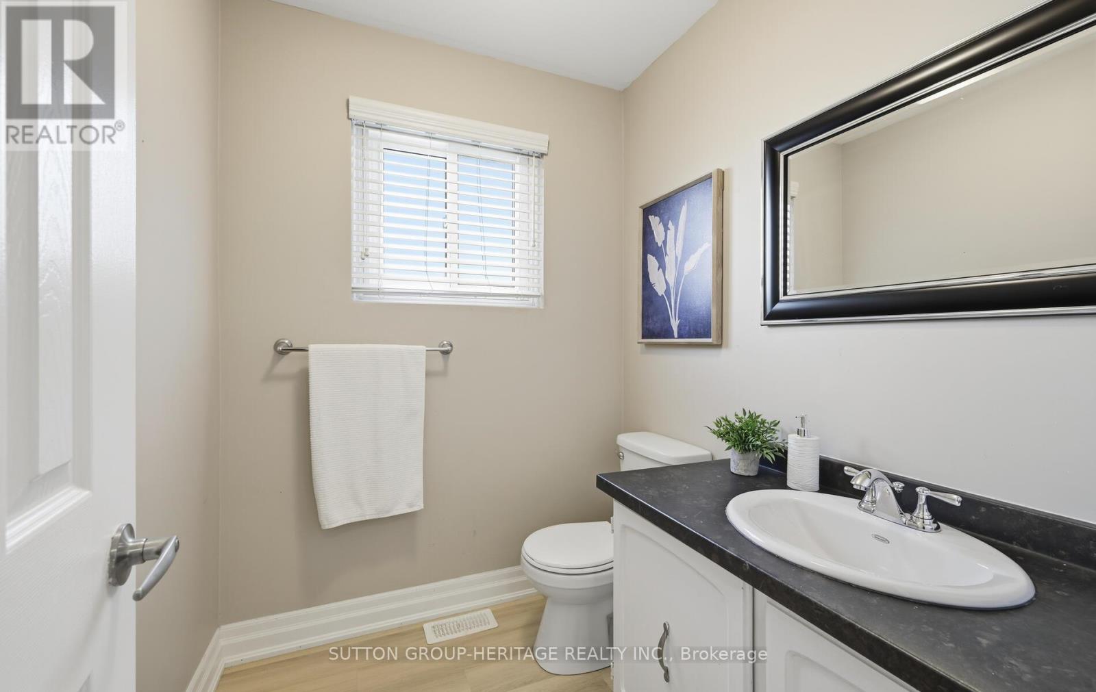 602 Antigua Crescent, Oshawa, Ontario  L1J 6B4 - Photo 9 - E12467468