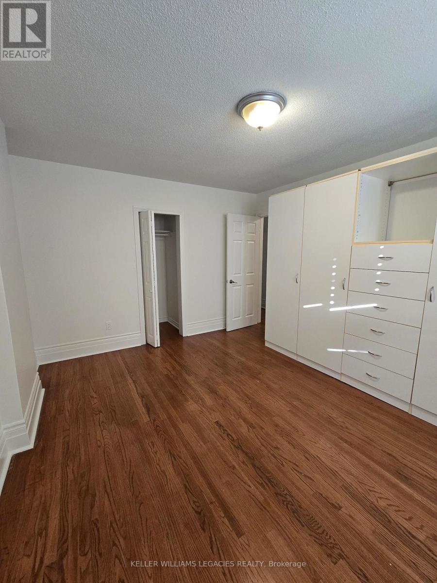140 Bellefair Avenue, Toronto, Ontario  M4L 3T9 - Photo 14 - E12467477