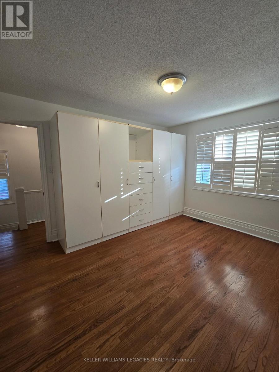 140 Bellefair Avenue, Toronto, Ontario  M4L 3T9 - Photo 15 - E12467477