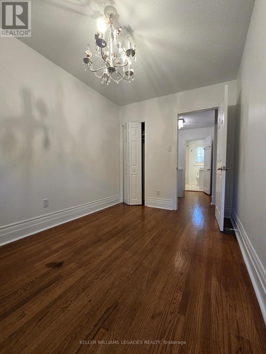 140 Bellefair Avenue, Toronto, Ontario  M4L 3T9 - Photo 18 - E12467477