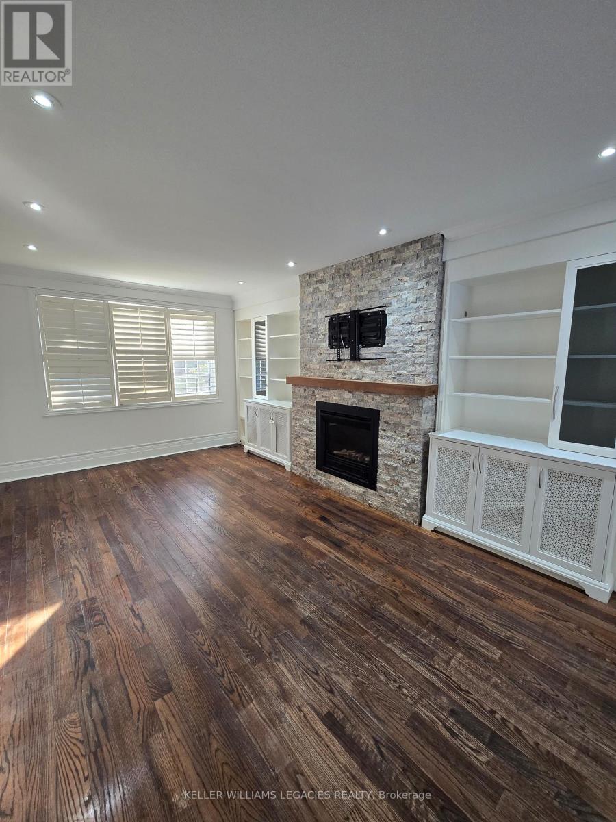 140 Bellefair Avenue, Toronto, Ontario  M4L 3T9 - Photo 6 - E12467477