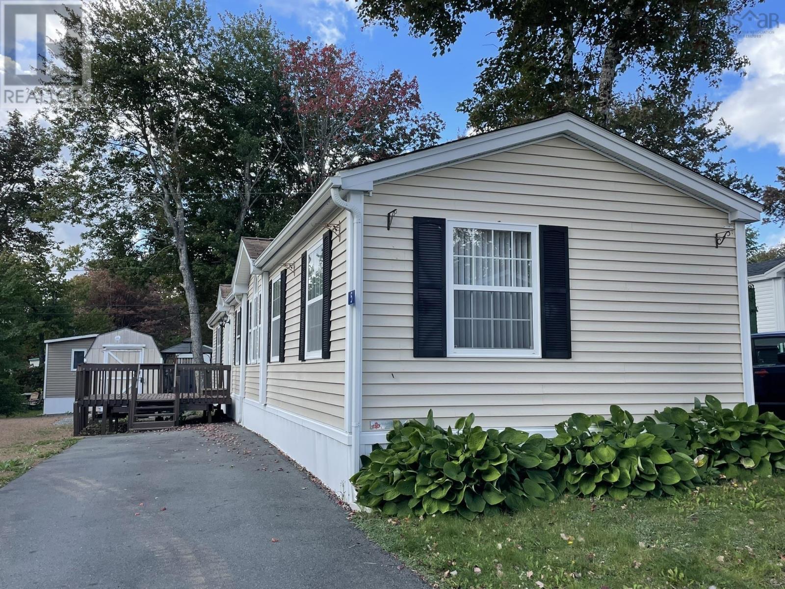 5 First Street, Lucasville, Nova Scotia  B4B 1P8 - Photo 2 - 202524893