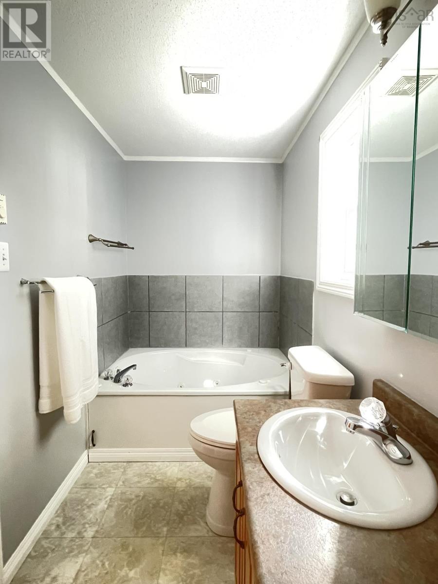 5 First Street, Lucasville, Nova Scotia  B4B 1P8 - Photo 6 - 202524893