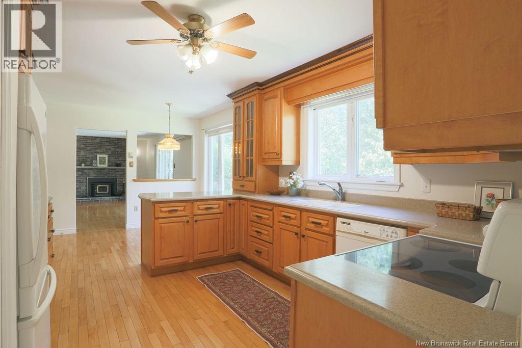 89 Park Drive, Rothesay, New Brunswick  E2H 2P5 - Photo 2 - NB128638