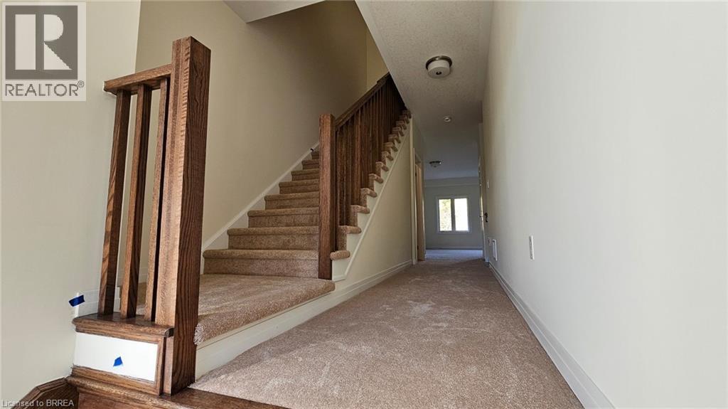 660 Colborne Street W Unit# 25, Brantford, Ontario  N3T 0Y7 - Photo 2 - 40779851
