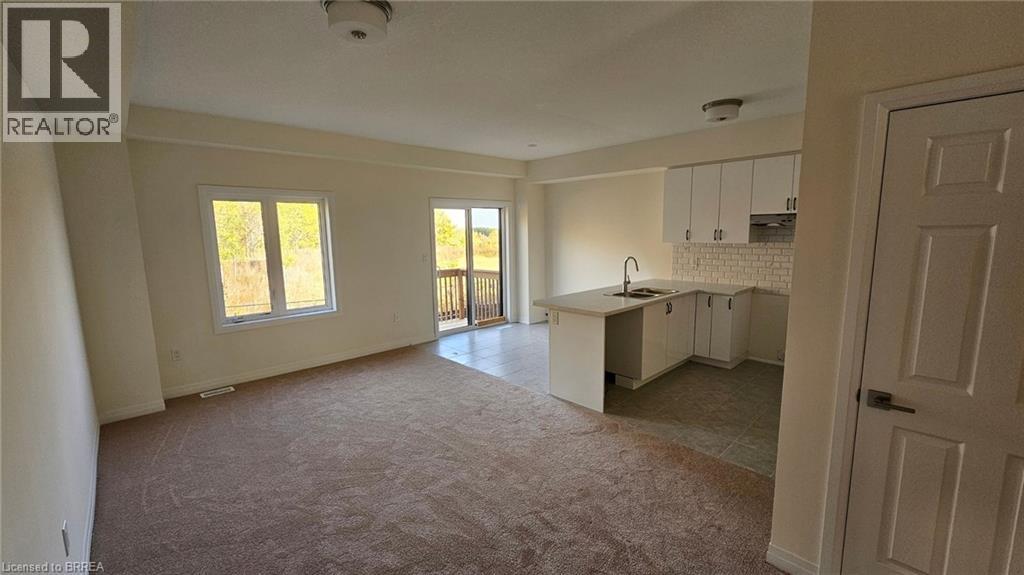 660 Colborne Street W Unit# 25, Brantford, Ontario  N3T 0Y7 - Photo 5 - 40779851