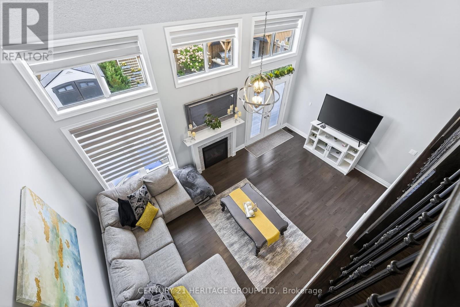 90 Gibson Circle, Bradford West Gwillimbury, Ontario  L3Z 0W9 - Photo 8 - N12467467