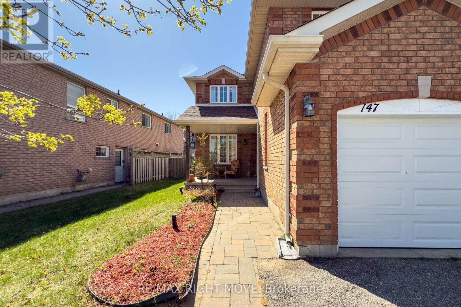 147 Julia Crescent, Orillia, Ontario  L3V 7X3 - Photo 3 - S12467465