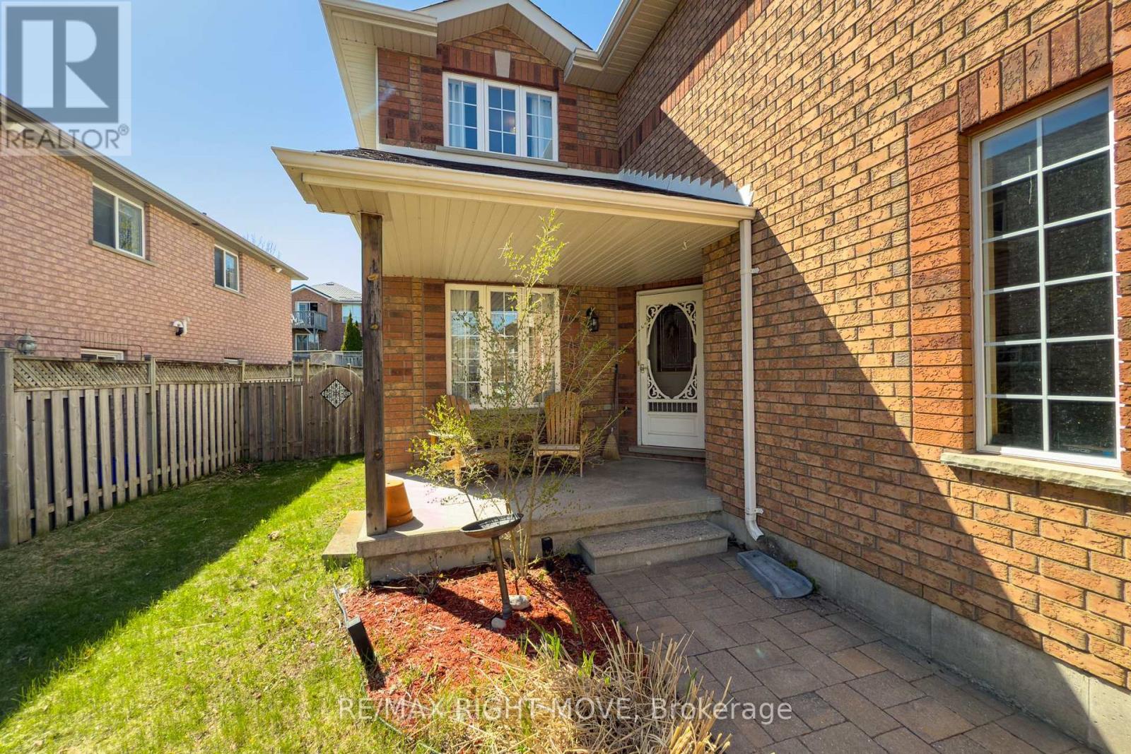 147 Julia Crescent, Orillia, Ontario  L3V 7X3 - Photo 4 - S12467465