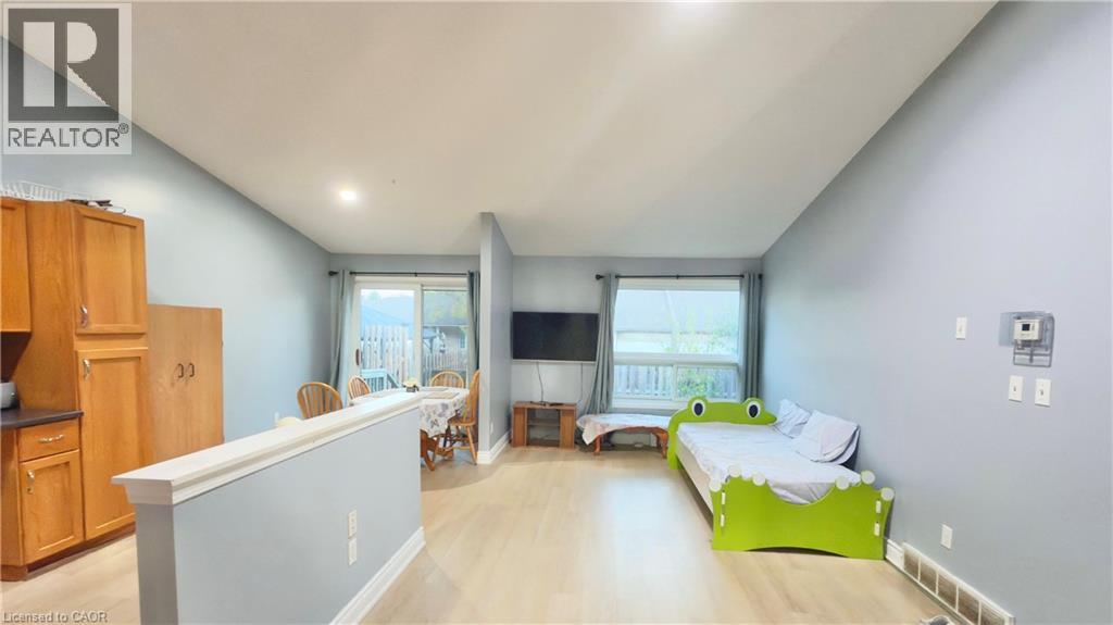 33 Bankside Drive, Kitchener, Ontario  N2N 3L3 - Photo 33 - 40769666