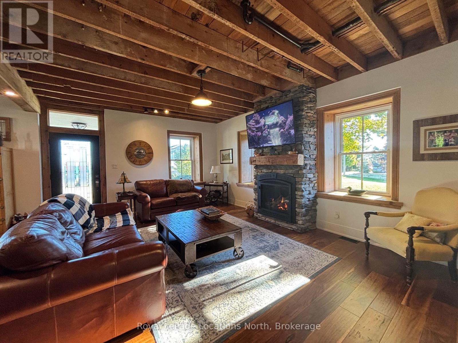 448 Grandview Drive, Meaford, Ontario  N4L 1J6 - Photo 10 - X12467494