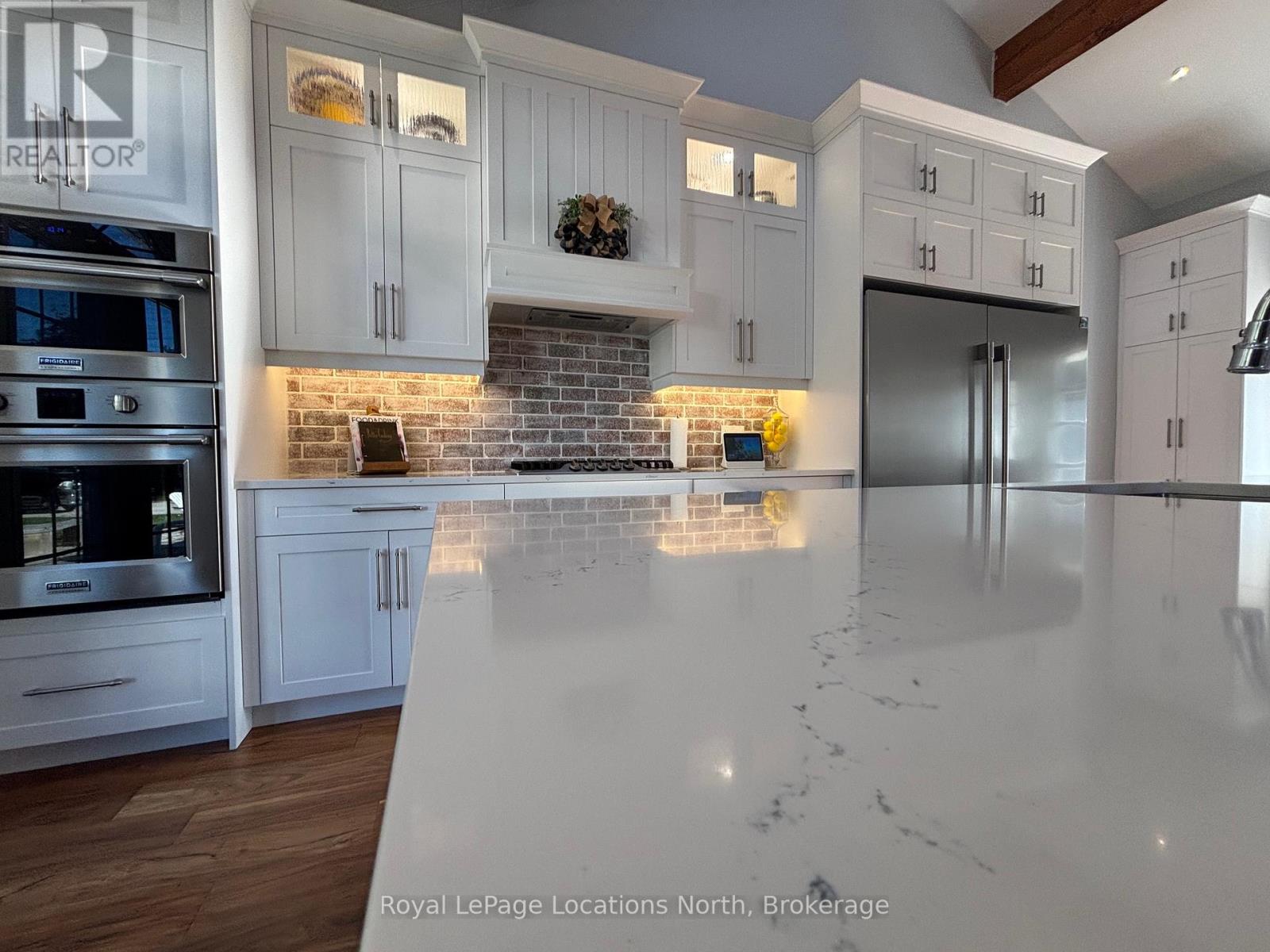 448 Grandview Drive, Meaford, Ontario  N4L 1J6 - Photo 4 - X12467494