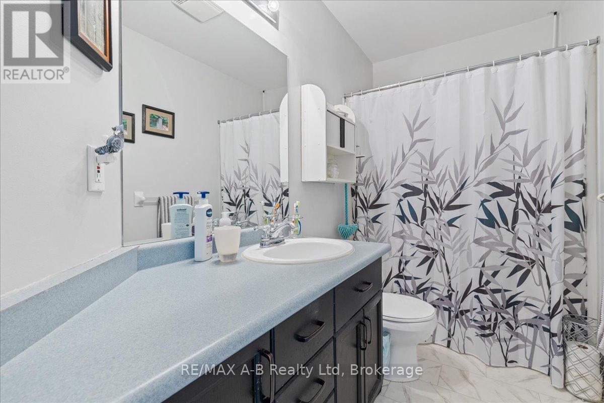 27 - 20 Southvale Road, St. Marys, Ontario  N4A 1E9 - Photo 25 - X12467505