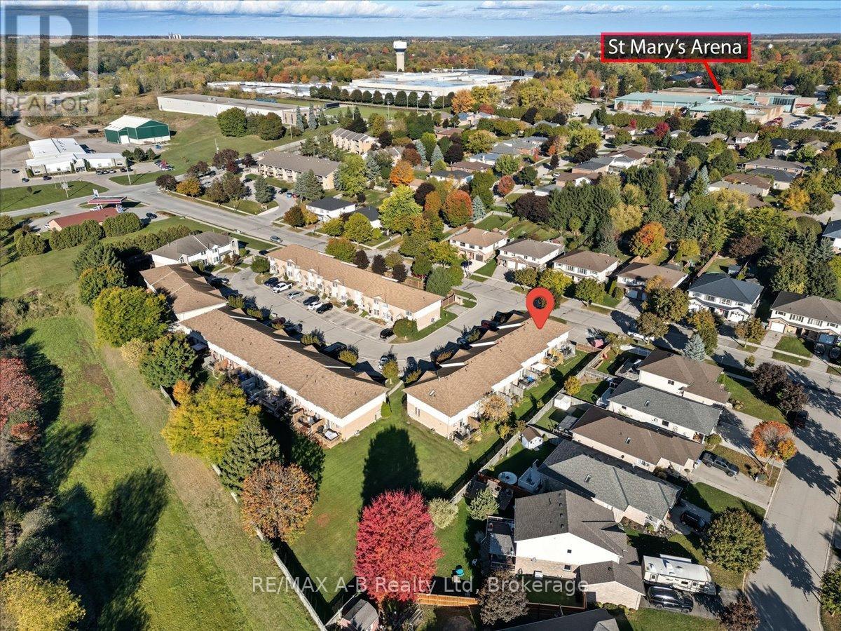 27 - 20 Southvale Road, St. Marys, Ontario  N4A 1E9 - Photo 3 - X12467505