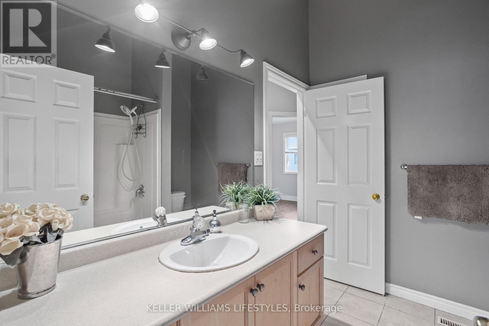 6 - 624 William Street, London East, Ontario  N6B 3G2 - Photo 25 - X12467506