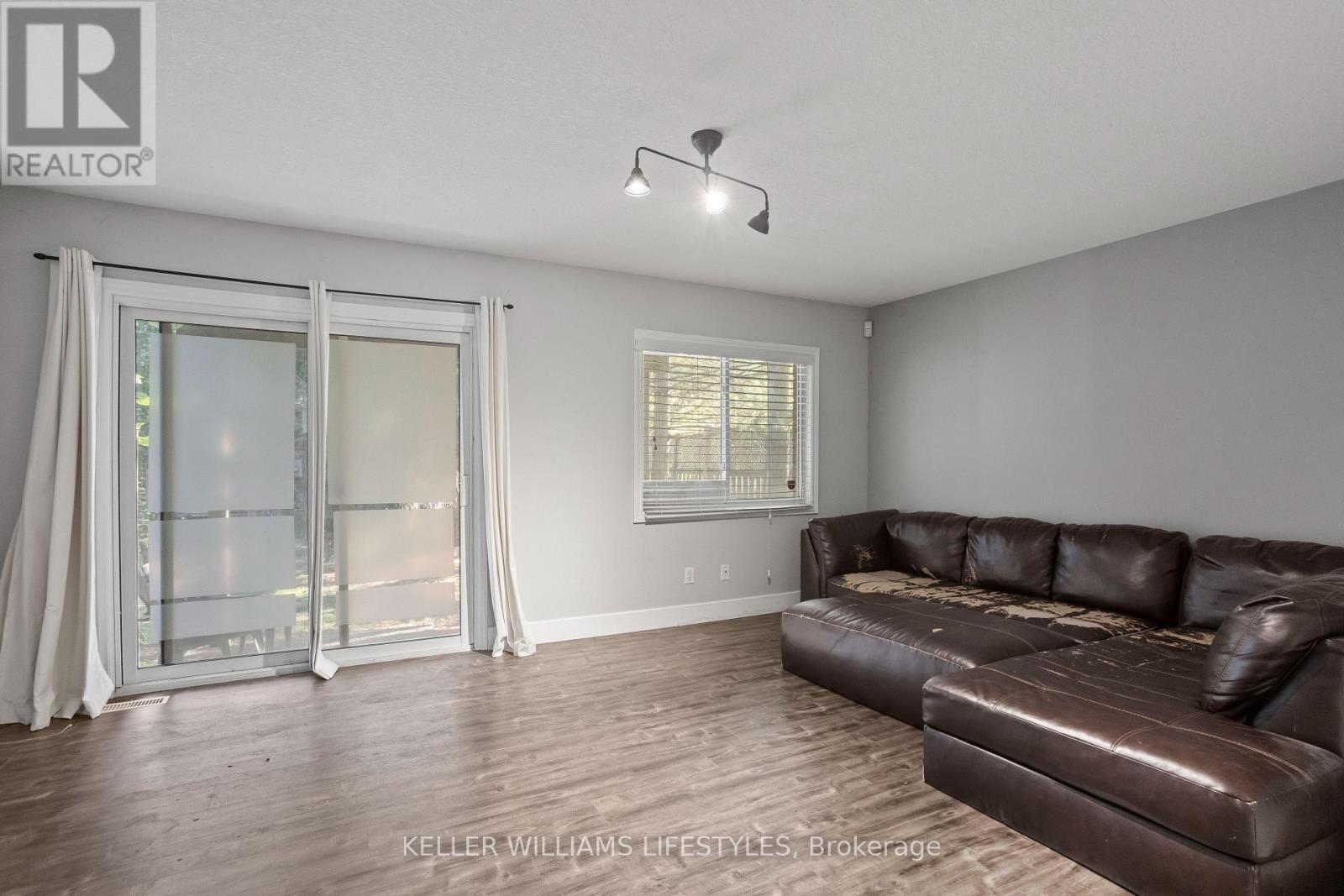 6 - 624 William Street, London East, Ontario  N6B 3G2 - Photo 31 - X12467506