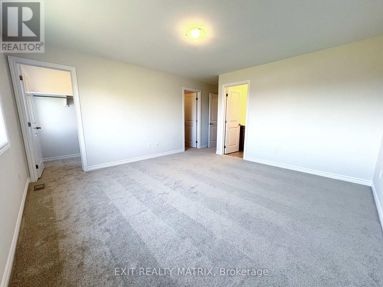 299 Labelle Street, Russell, Ontario  K0A 1W1 - Photo 10 - X12467509