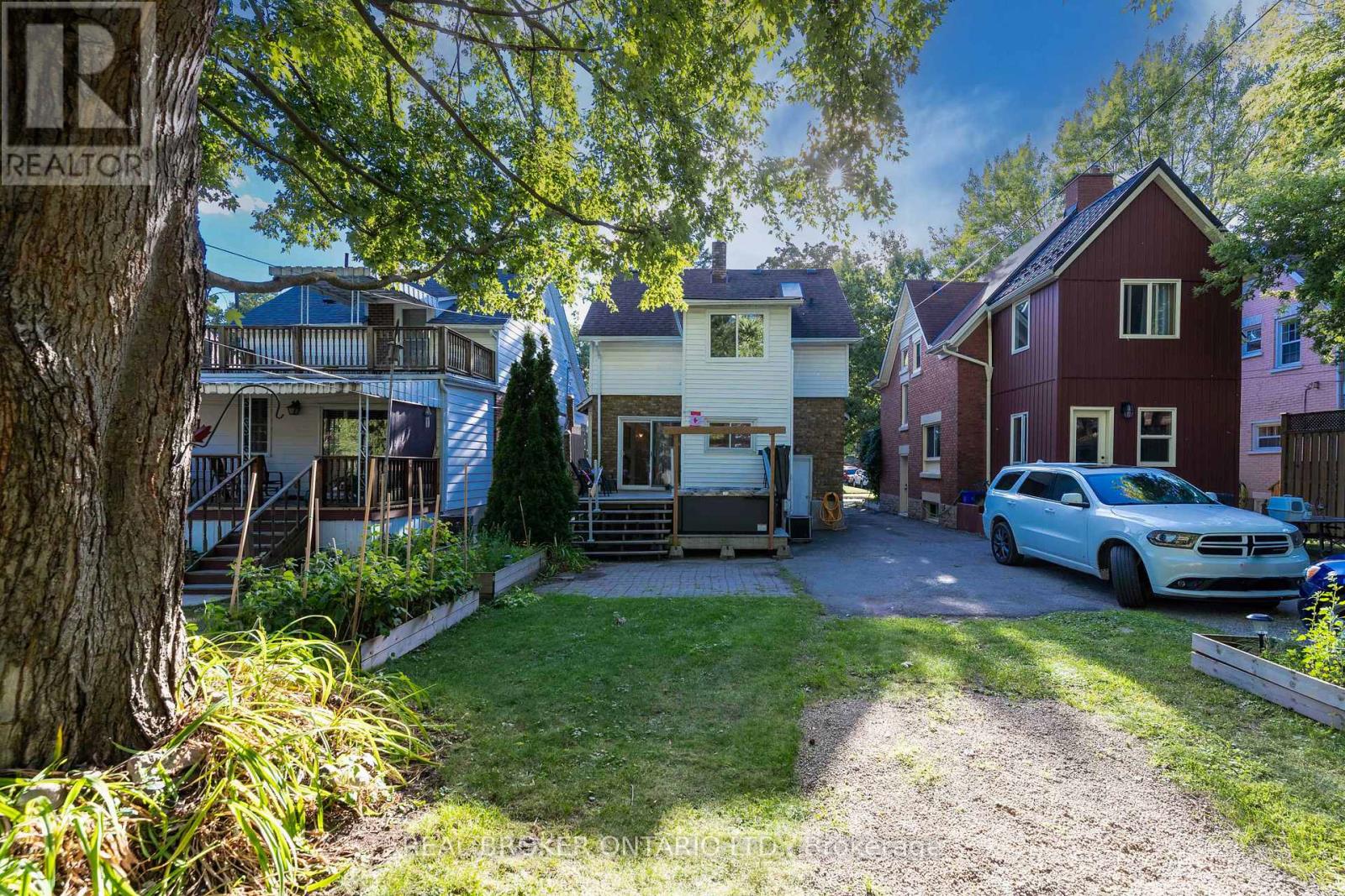 30 Troy Street, Kitchener, Ontario  N2H 1L8 - Photo 20 - X12467483