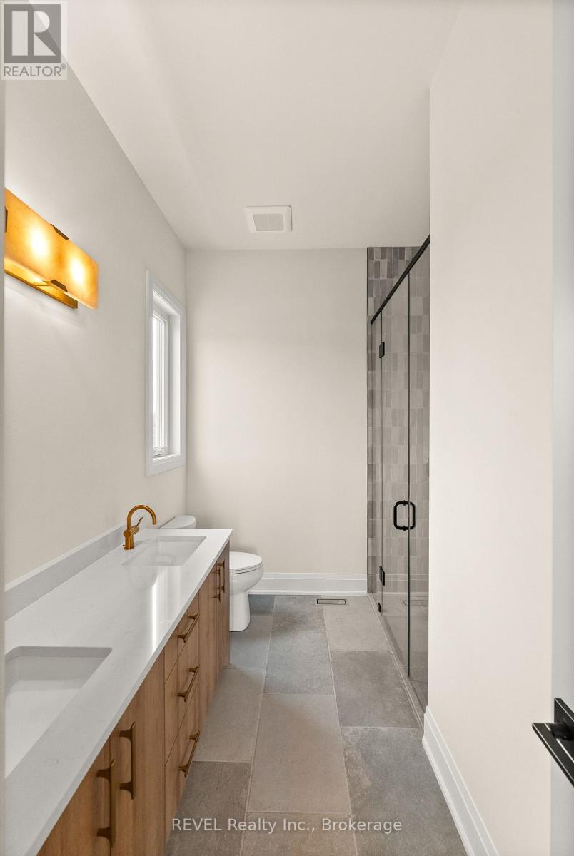 15 Oakley Drive, Niagara-On-The-Lake, Ontario  L0S 1J0 - Photo 23 - X12467508