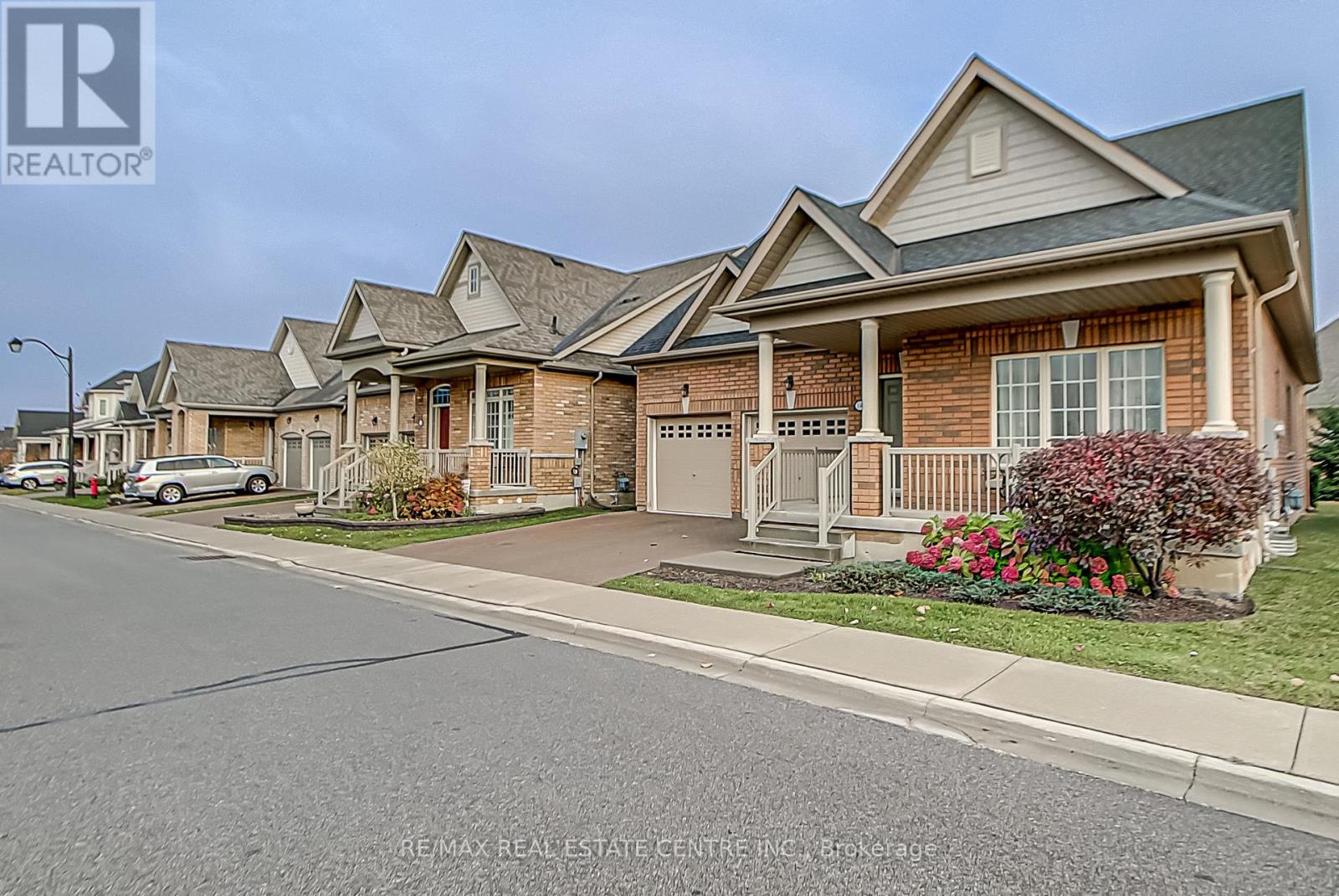 14 Alamode Road, Brampton, Ontario  L6R 3Z8 - Photo 3 - W12399694