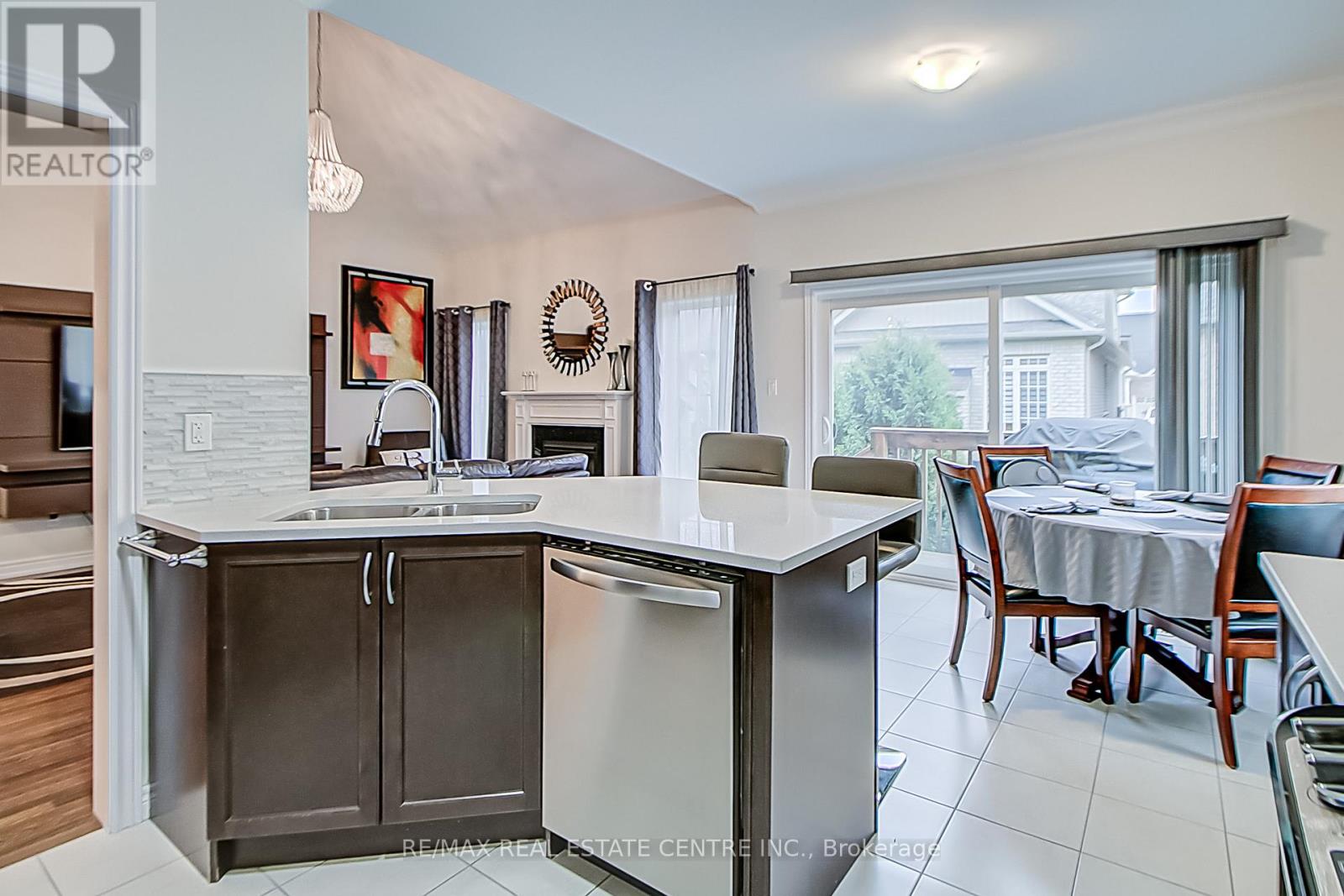 14 Alamode Road, Brampton, Ontario  L6R 3Z8 - Photo 12 - W12399694
