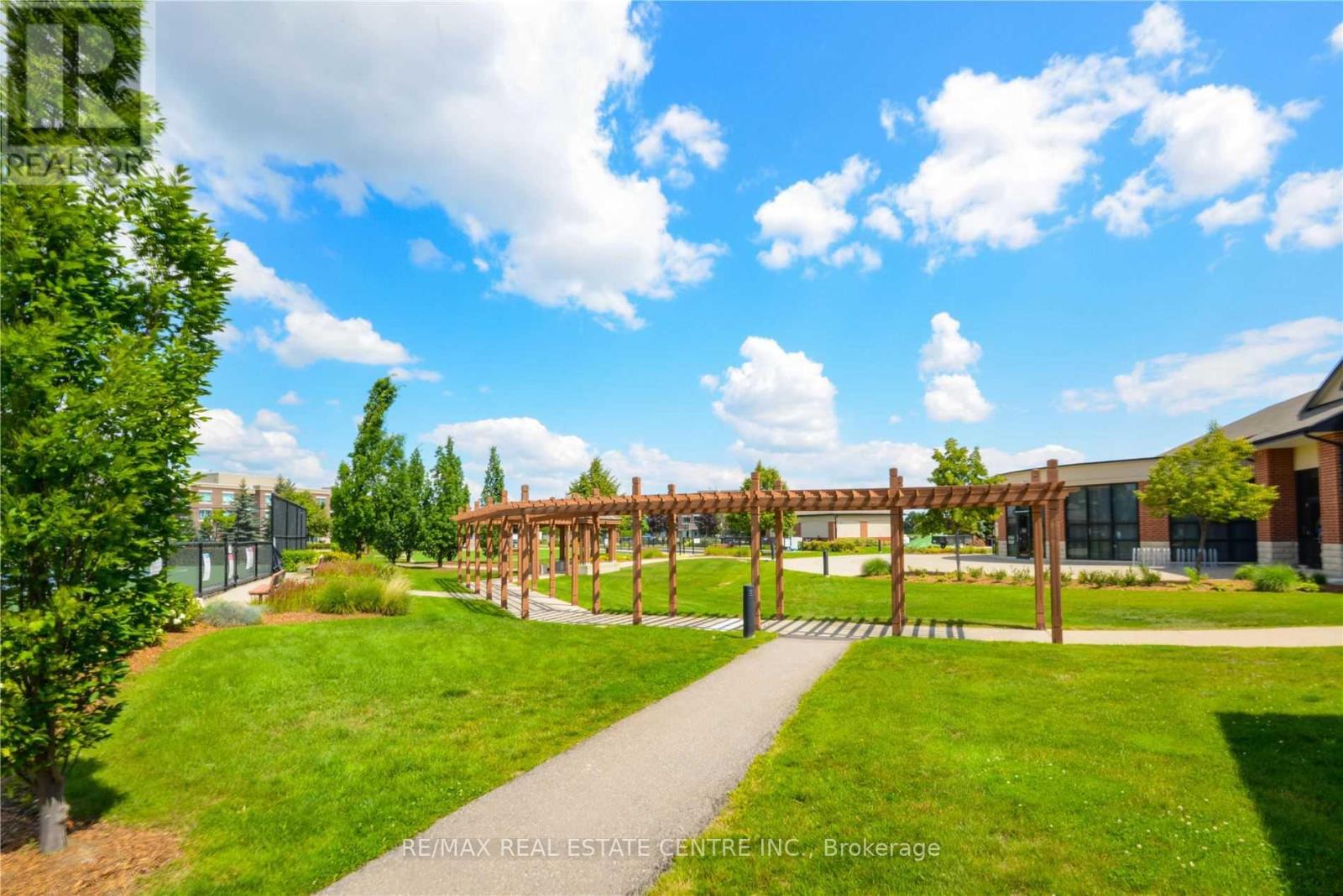 40 Muzzo Drive, Brampton, Ontario  L6R 3W8 - Photo 42 - W12452939