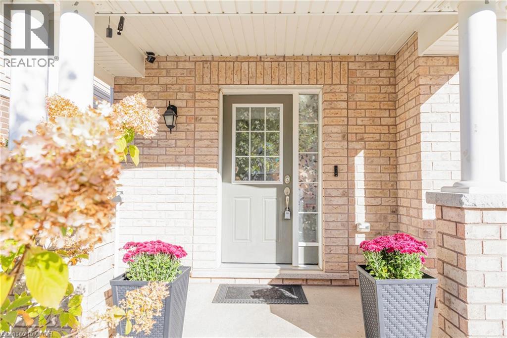 335 Falling Green Crescent, Kitchener, Ontario  N2R 0G4 - Photo 2 - 40779088