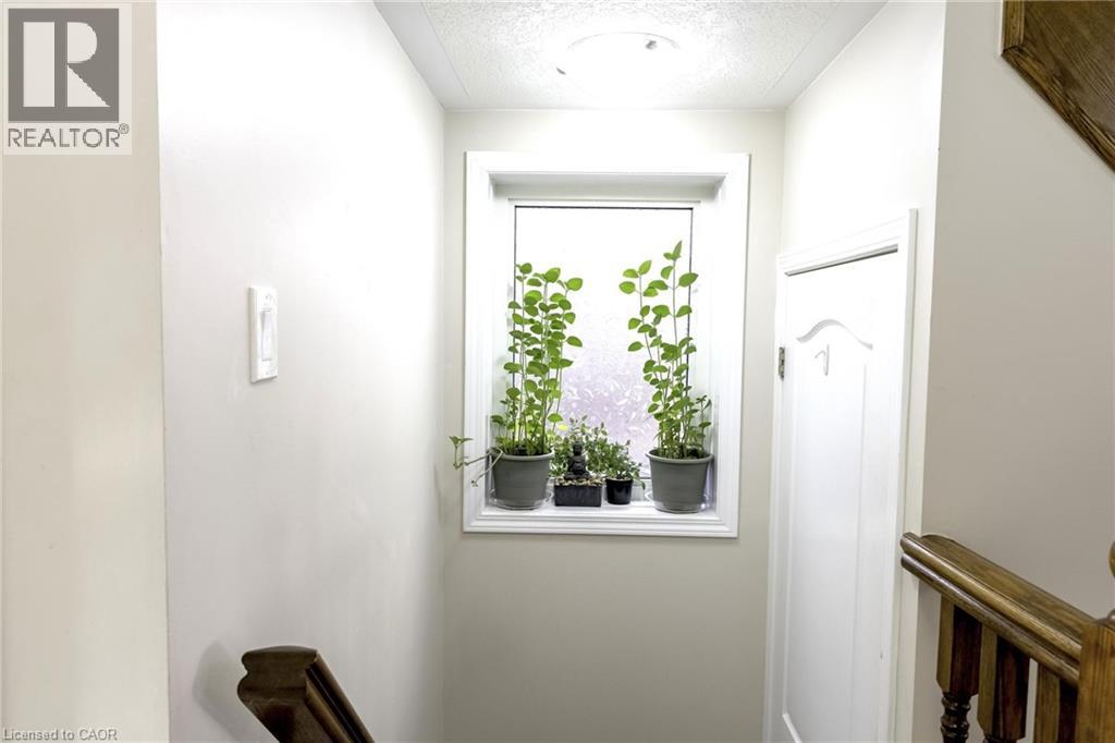 335 Falling Green Crescent, Kitchener, Ontario  N2R 0G4 - Photo 30 - 40779088